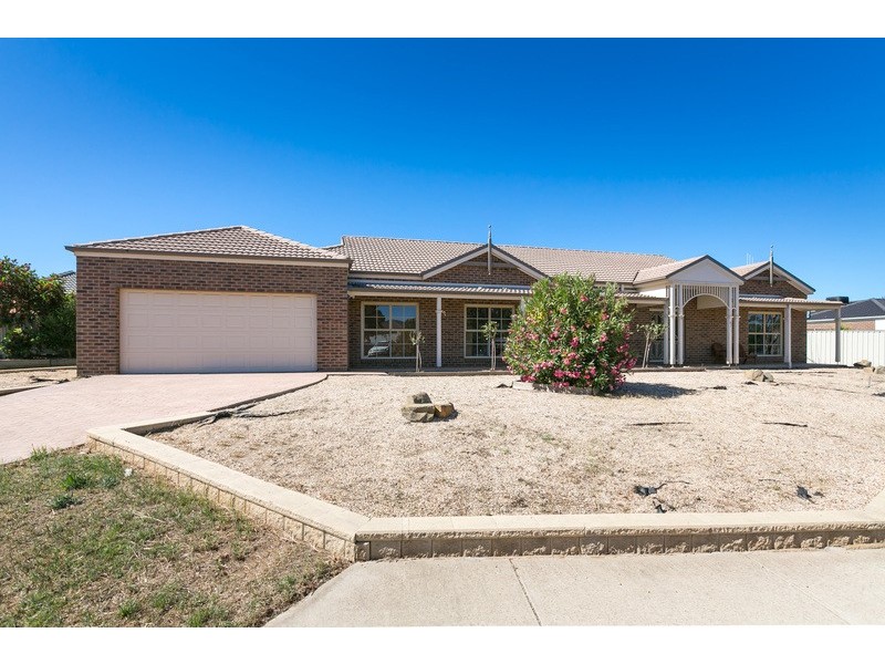 47 Brentwood Boulevard, Strathfieldsaye VIC 3551