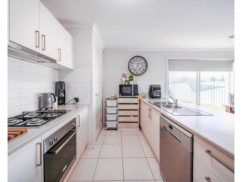 7 Arrawalli Avenue, Ascot VIC 3551