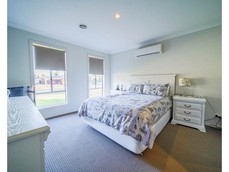 7 Arrawalli Avenue, Ascot VIC 3551