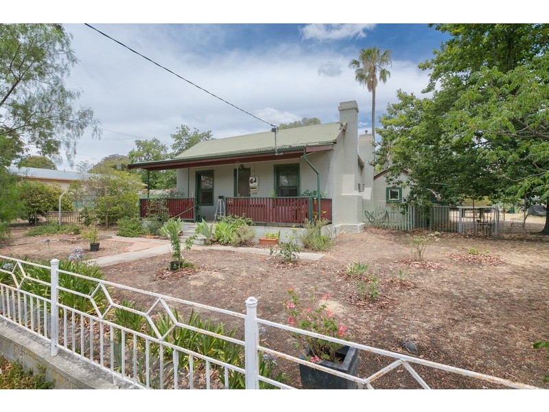 19 Lazarus St, West Bendigo VIC 3550