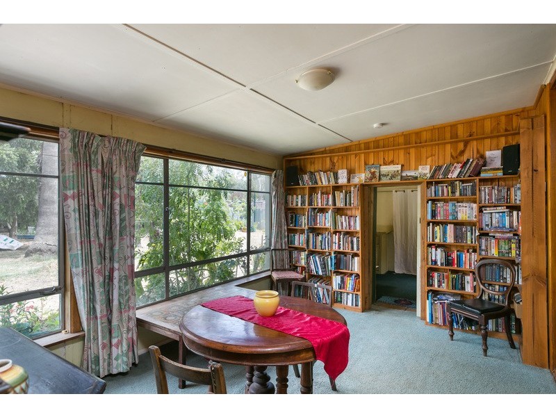 19 Lazarus St, West Bendigo VIC 3550