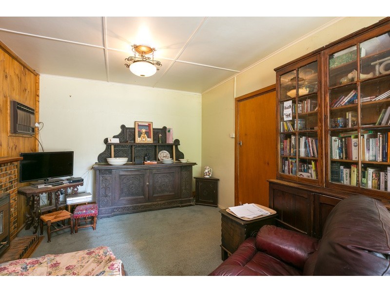 19 Lazarus St, West Bendigo VIC 3550