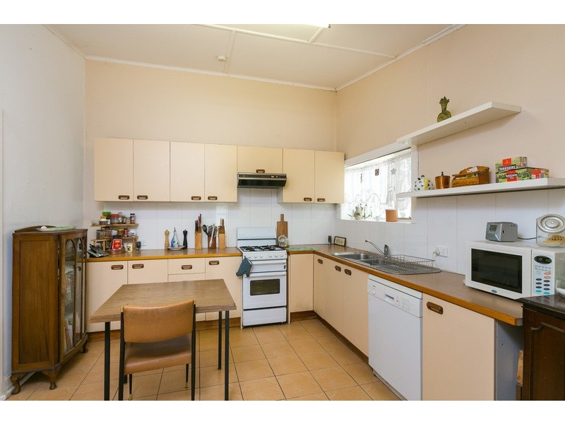 19 Lazarus St, West Bendigo VIC 3550