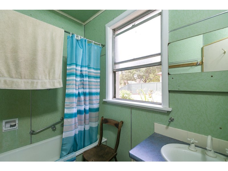 19 Lazarus St, West Bendigo VIC 3550