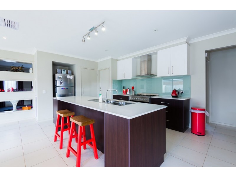 44 Cooba Drive, Epsom VIC 3551