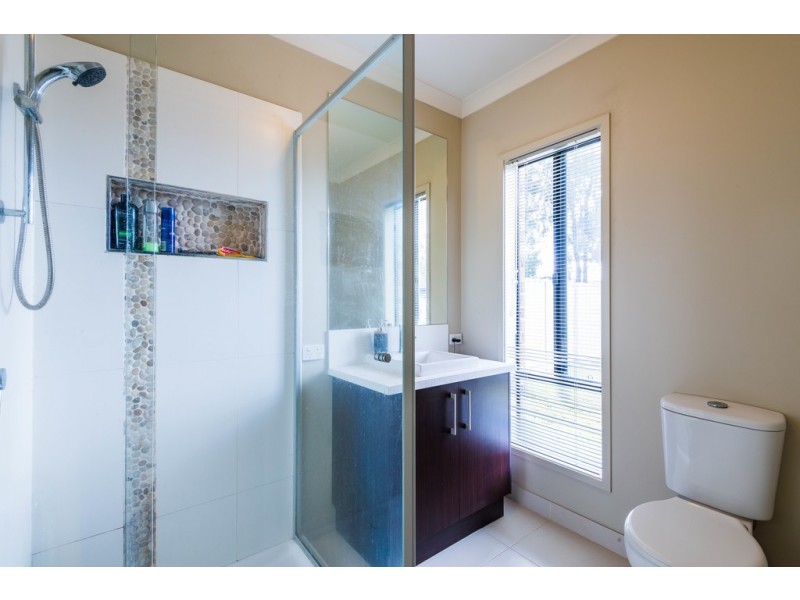 44 Cooba Drive, Epsom VIC 3551