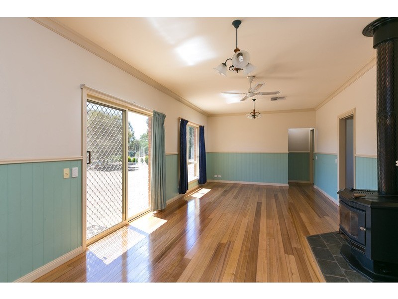 15 Yvonne Court, Maiden Gully VIC 3551