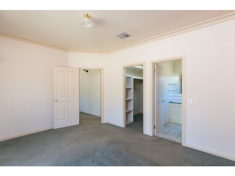15 Yvonne Court, Maiden Gully VIC 3551