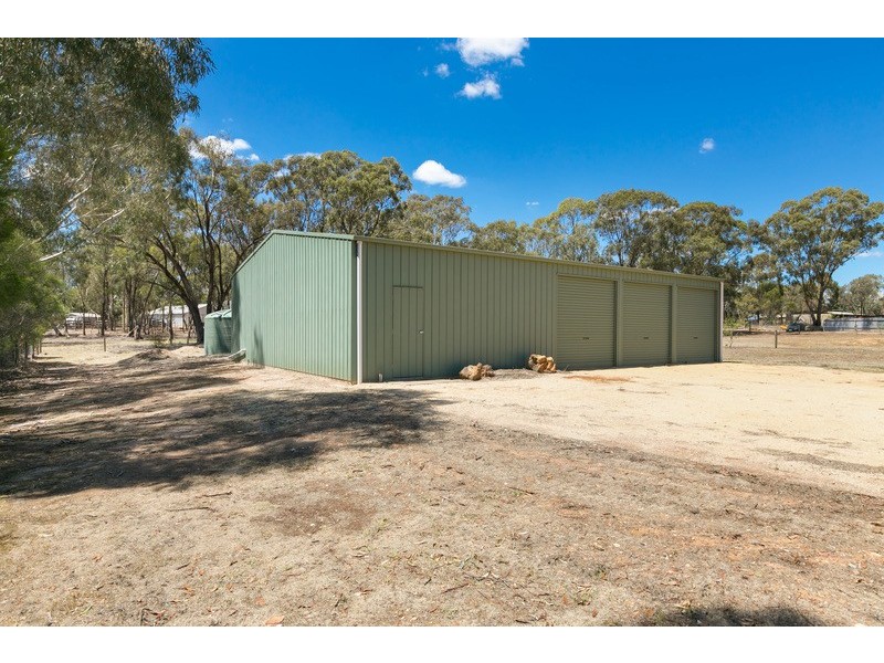 15 Yvonne Court, Maiden Gully VIC 3551