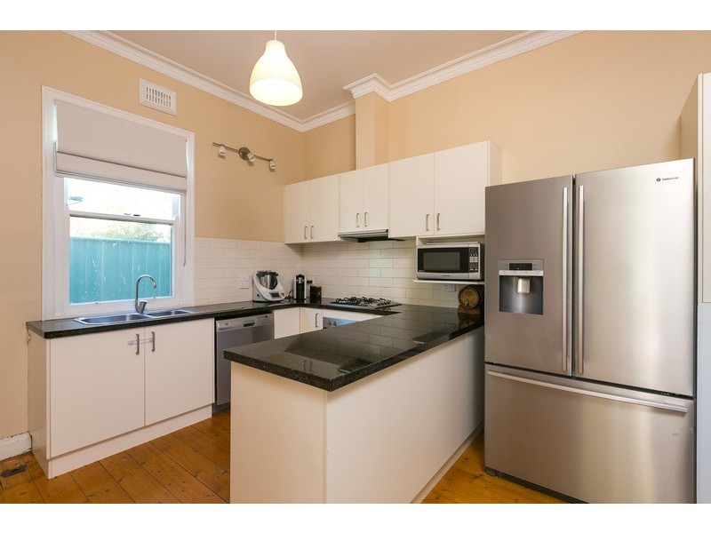 9 Howard Street, Quarry Hill VIC 3550