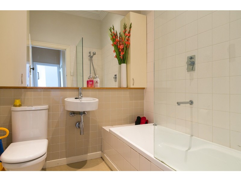 9 Howard Street, Quarry Hill VIC 3550