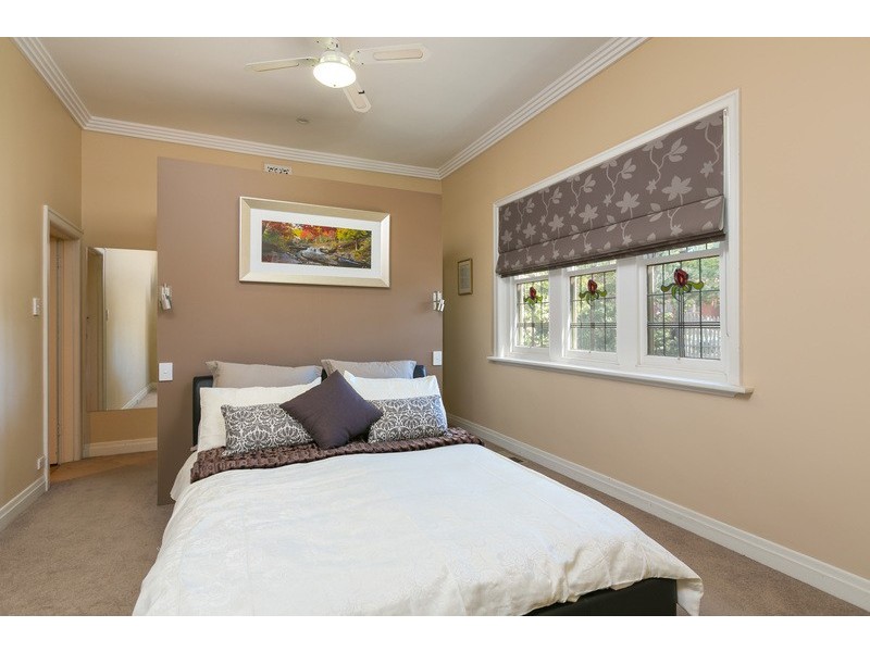 9 Howard Street, Quarry Hill VIC 3550