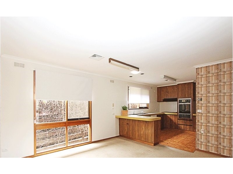 89 Harley Street, Strathdale VIC 3550