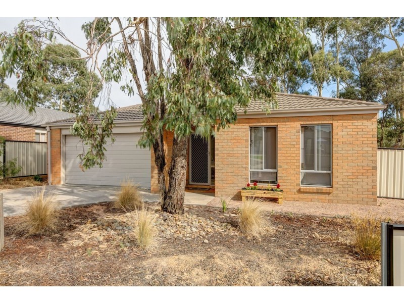 13 Imperial Court, Eaglehawk VIC 3556
