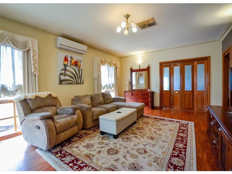 3 Mayo Court, Golden Square VIC 3555