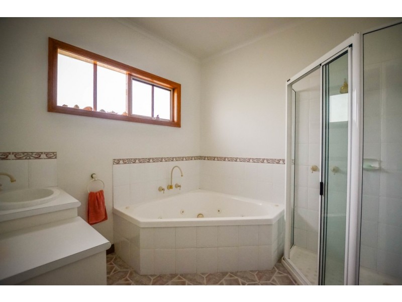 3 Mayo Court, Golden Square VIC 3555