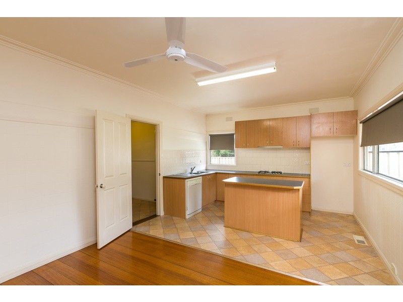 3/16 McLachlan Street, Golden Square VIC 3555