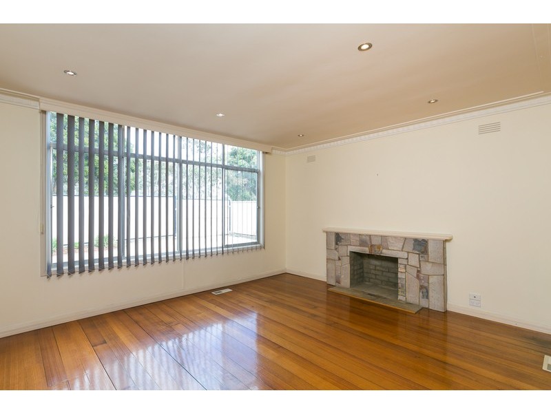 3/16 McLachlan Street, Golden Square VIC 3555