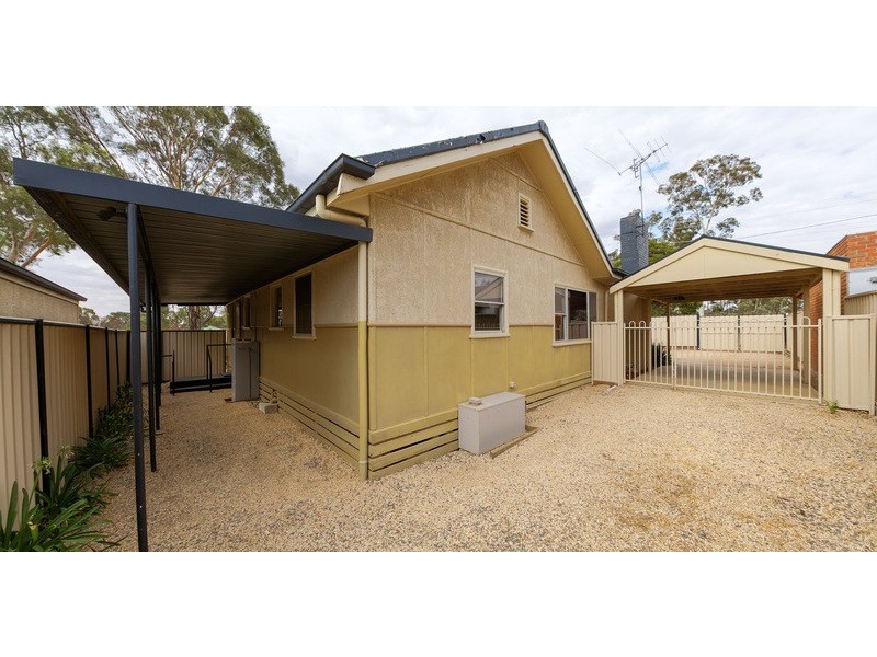 3/16 McLachlan Street, Golden Square VIC 3555