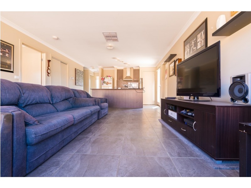 1/22 Chapel Street, Kangaroo Flat VIC 3555