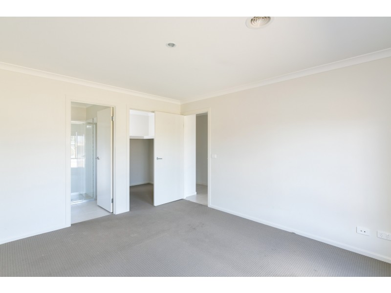 7 Arrawalli Avenue, Ascot VIC 3551