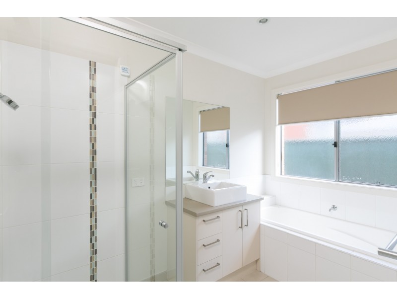 7 Arrawalli Avenue, Ascot VIC 3551