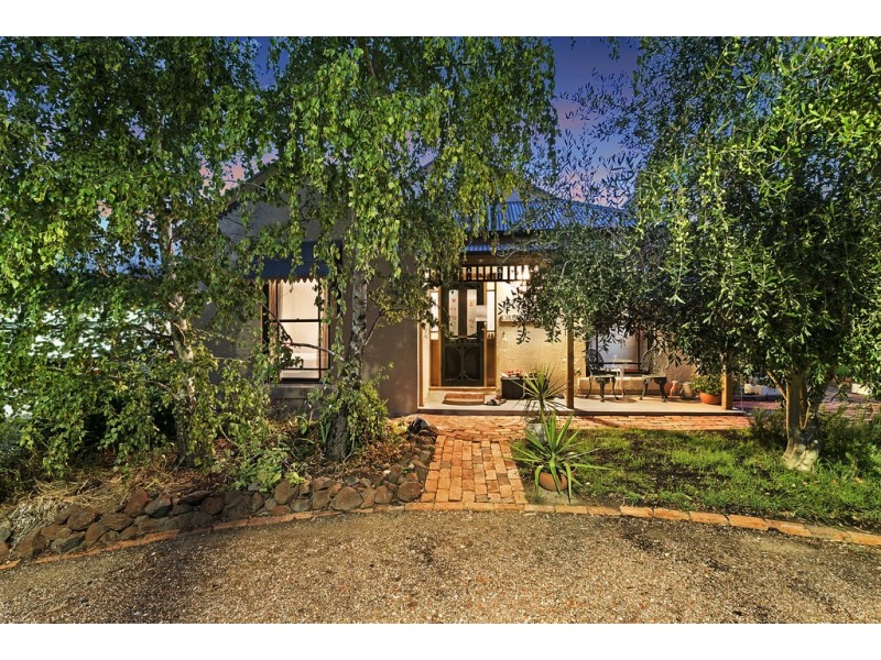 3 Pauline Court, Kangaroo Flat VIC 3555