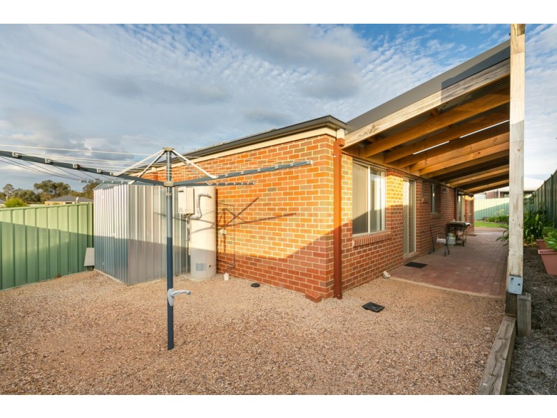 7 St James Wood Drive, North Bendigo VIC 3550
