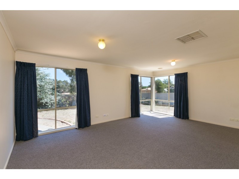 31A Raglan St, White Hills VIC 3550