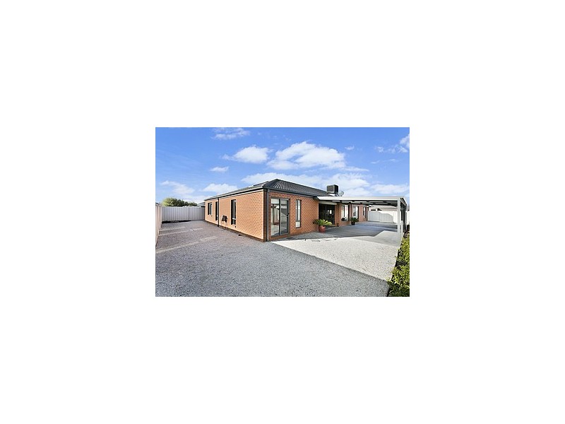 12 Dowker St, Epsom VIC 3551