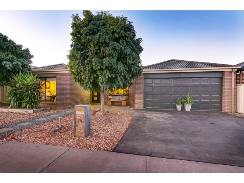 12 Eamont Ct, Strathfieldsaye VIC 3551