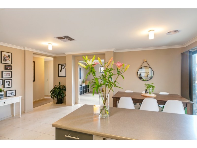 12 Eamont Ct, Strathfieldsaye VIC 3551