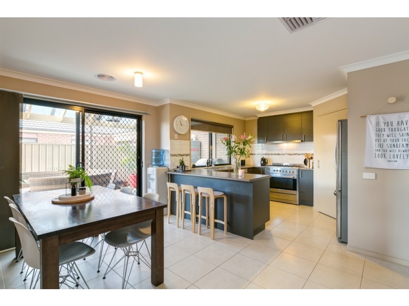 12 Eamont Ct, Strathfieldsaye VIC 3551