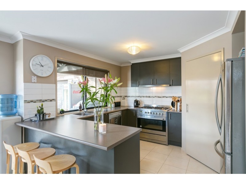 12 Eamont Ct, Strathfieldsaye VIC 3551
