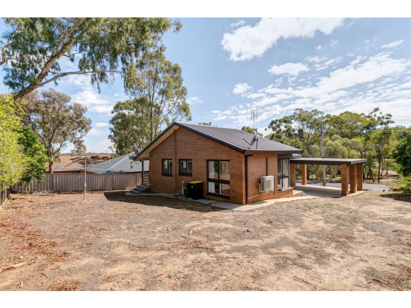 30 Friswell Avenue, Flora Hill VIC 3550