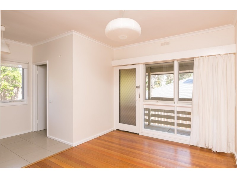 30 Friswell Avenue, Flora Hill VIC 3550