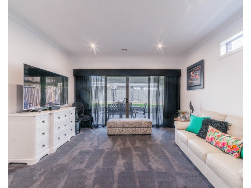 5 McEniry Way, Strathfieldsaye VIC 3551