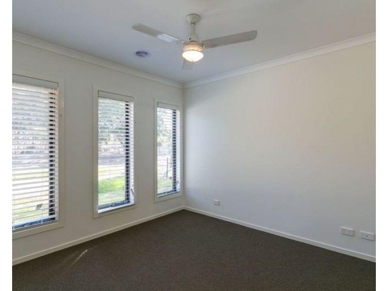 8 Powers Place, Jackass Flat VIC 3556