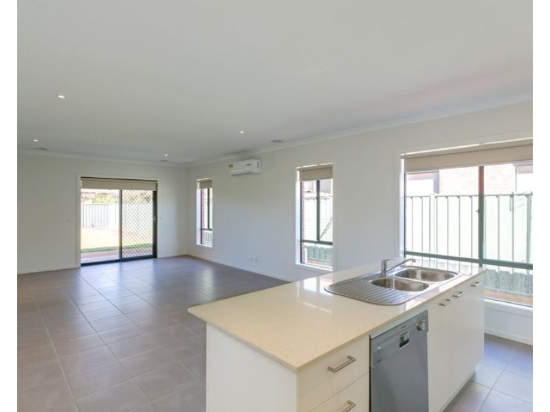 8 Powers Place, Jackass Flat VIC 3556