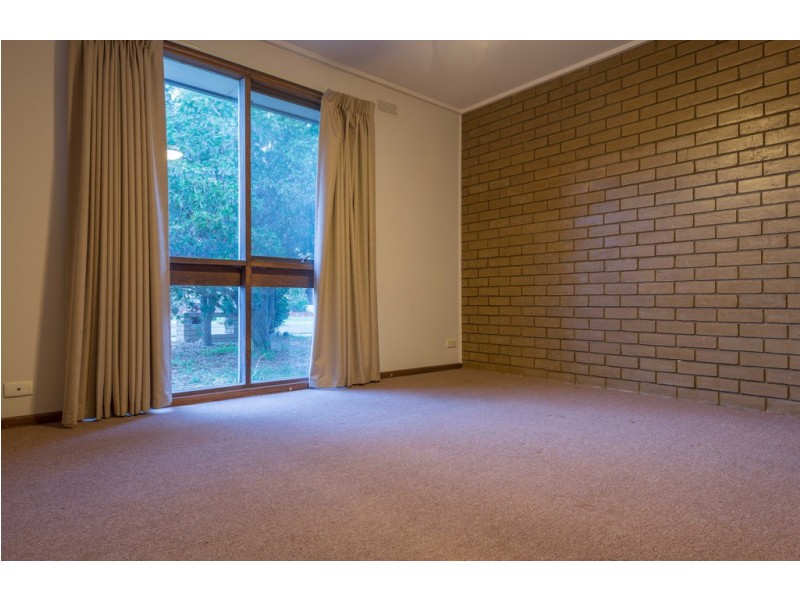 1/1 Mijuda Ct, Kennington VIC 3550