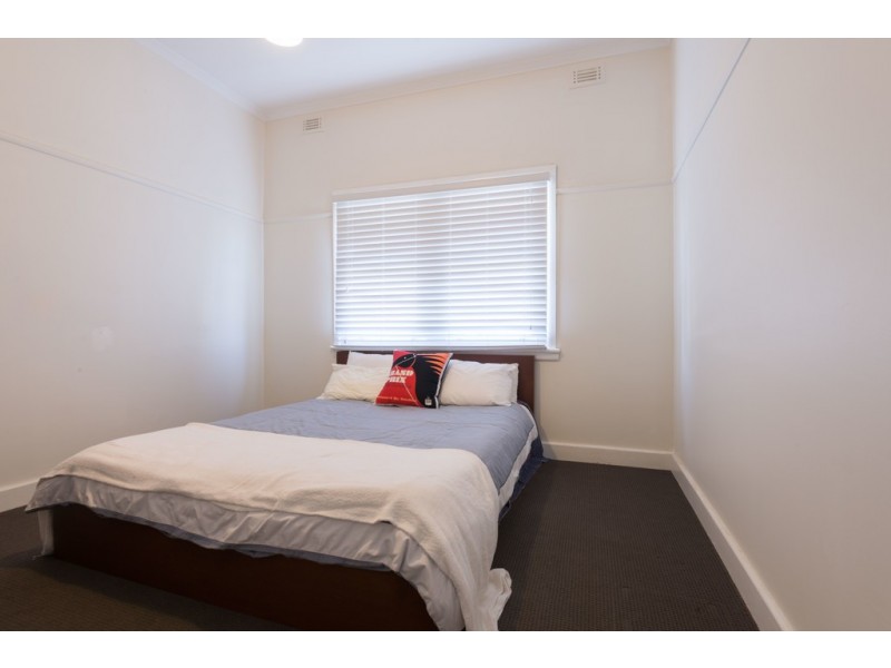 15 Archer Street, Kangaroo Flat VIC 3555