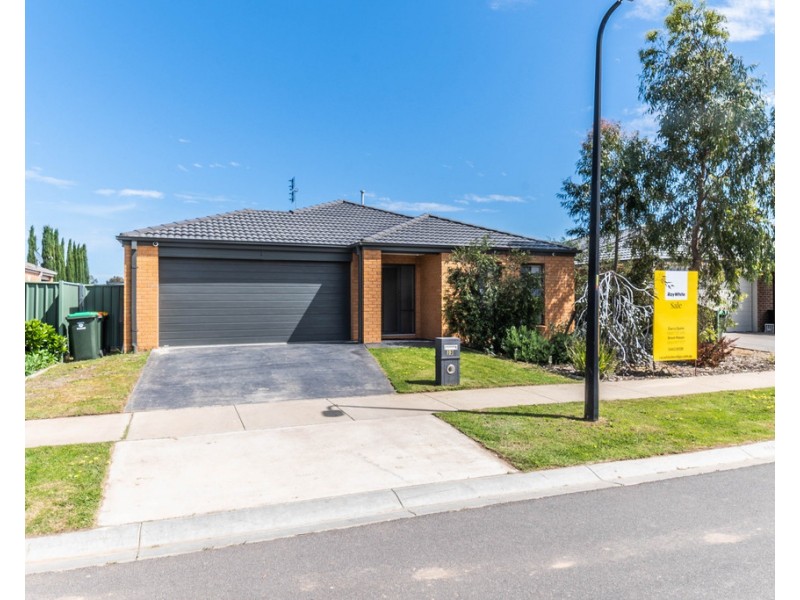 23 Caulfield Drive, Ascot VIC 3551