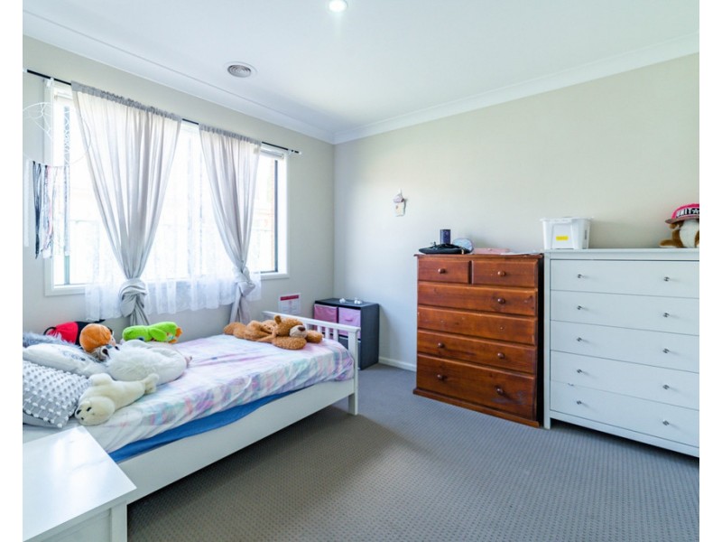 23 Caulfield Drive, Ascot VIC 3551