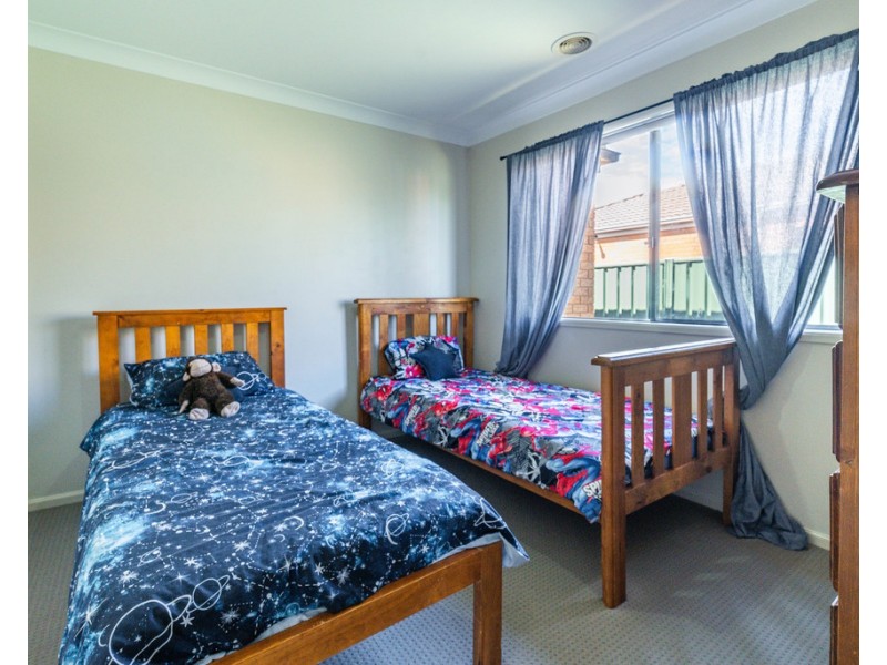 23 Caulfield Drive, Ascot VIC 3551
