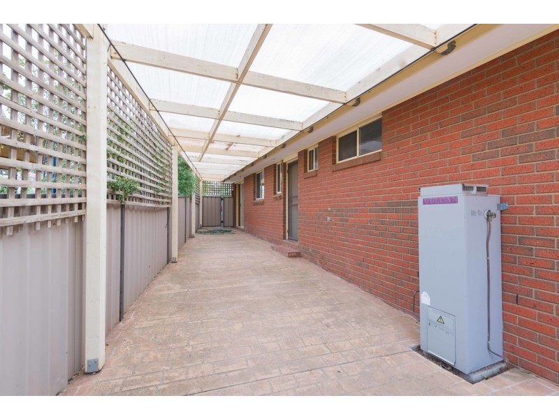 16 Lukin Crescent, Kangaroo Flat VIC 3555