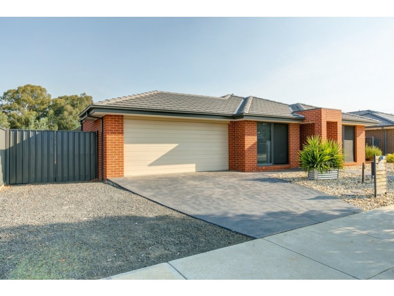 6 Lakeview Place, Jackass Flat VIC 3556