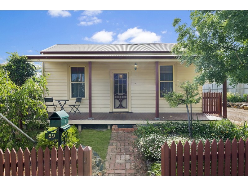 69 Booth Street, Golden Square VIC 3555