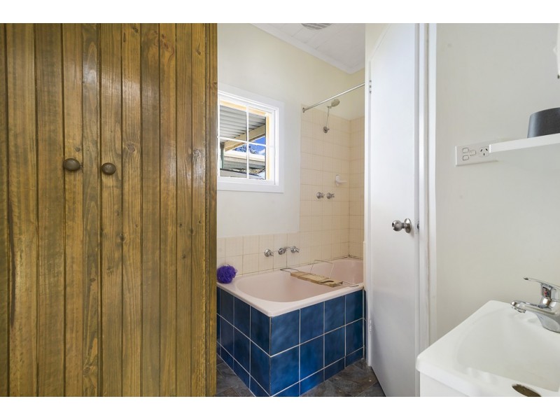69 Booth Street, Golden Square VIC 3555