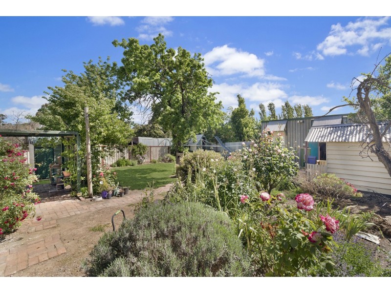 69 Booth Street, Golden Square VIC 3555