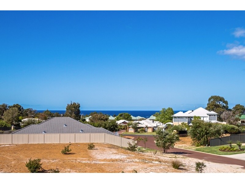 14 Hennessey Loop, Dunsborough WA 6281